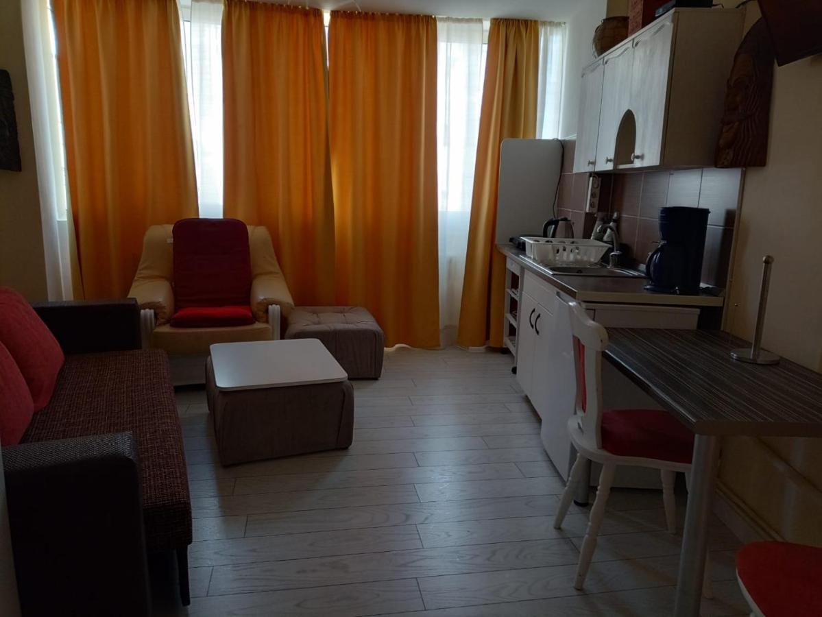 Two Bedroom Apartment Farmec Kaloşvar Dış mekan fotoğraf